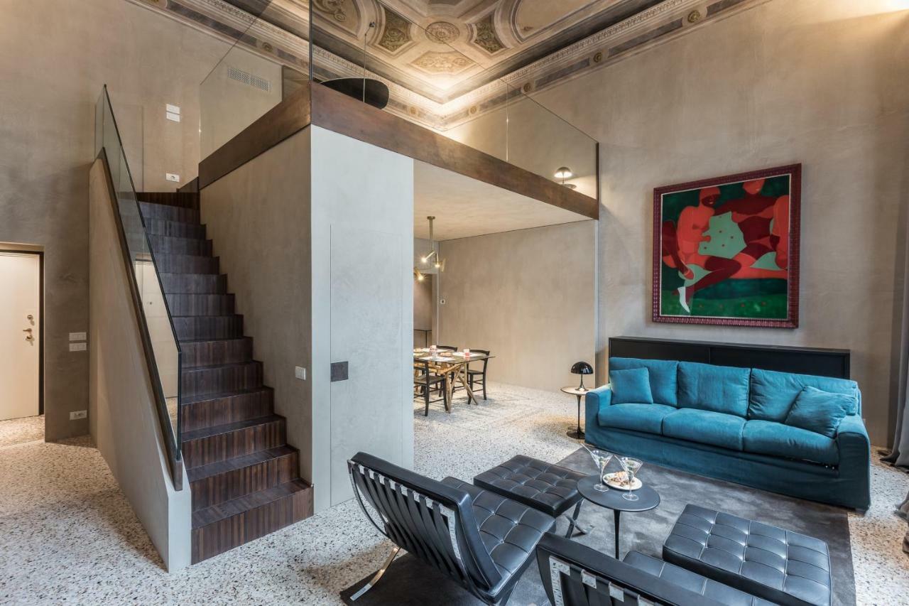 Exquisite Pied-a-terre With Balcony Apartamento *