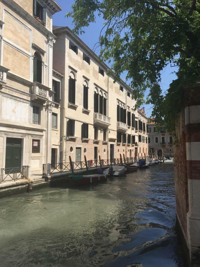 Apartamento Exquisite Pied-a-terre With Balcony